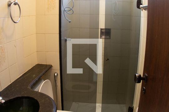 BANHEIRO de apartamento à venda com 2 quartos, 68m² em Diamante (barreiro), Belo Horizonte