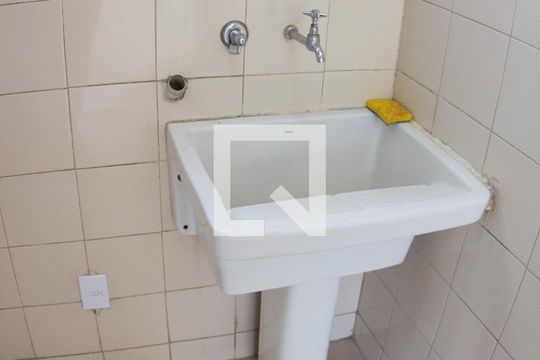 ÁREA DE SERVIÇO de apartamento à venda com 2 quartos, 68m² em Diamante (barreiro), Belo Horizonte