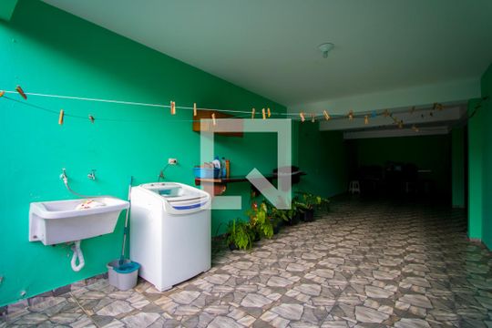 Área de serviço de casa à venda com 3 quartos, 262m² em Vila Progresso, Santo André