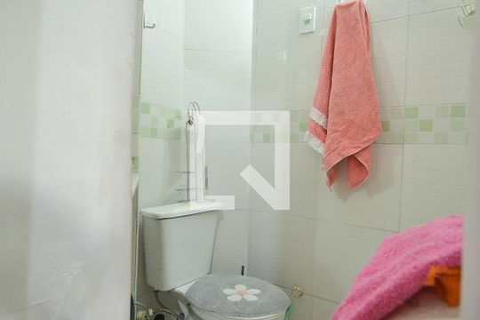 Banheiro de apartamento à venda com 1 quarto, 27m² em Glória, Rio de Janeiro