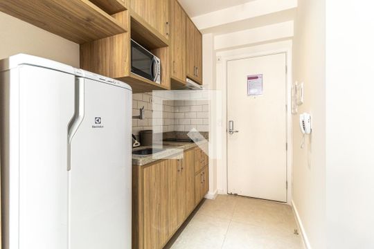 Cozinha de kitnet/studio à venda com 1 quarto, 23m² em Centro Histórico de São Paulo, São Paulo