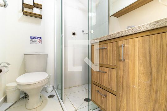 Banheiro de kitnet/studio à venda com 1 quarto, 23m² em Centro Histórico de São Paulo, São Paulo