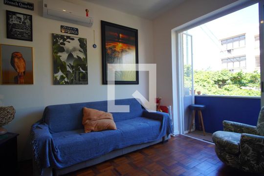 Apartamento à venda com 2 quartos, 100m² em Rio Branco, Porto Alegre