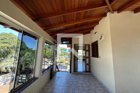 Churrasqueira de casa para alugar com 3 quartos, 190m² em Scharlau, São Leopoldo