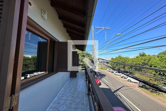 Sacada da Sala de casa para alugar com 3 quartos, 190m² em Scharlau, São Leopoldo