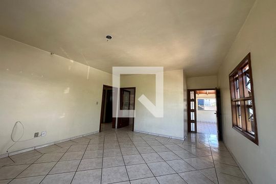Sala de casa para alugar com 3 quartos, 190m² em Scharlau, São Leopoldo