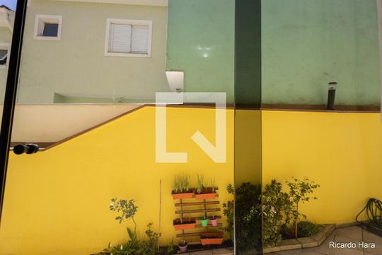 Vista Sala de casa de condomínio à venda com 2 quartos, 58m² em Chácara Seis de Outubro, São Paulo