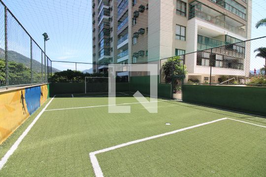 Quadra Esportiva de apartamento à venda com 3 quartos, 84m² em Recreio dos Bandeirantes, Rio de Janeiro