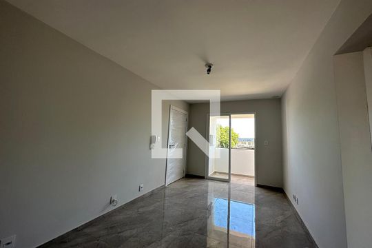 Apartamento à venda com 2 quartos, 57m² em Scharlau, São Leopoldo