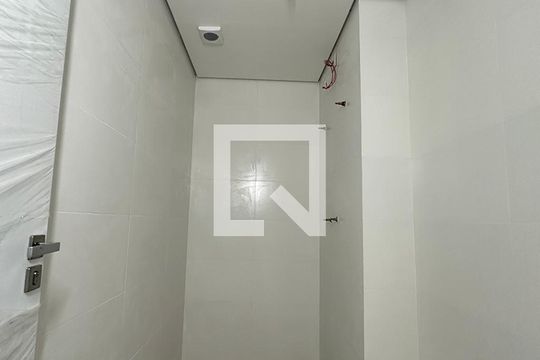 Banheiro de apartamento à venda com 2 quartos, 57m² em Scharlau, São Leopoldo