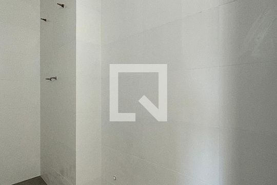 Banheiro de apartamento à venda com 2 quartos, 57m² em Scharlau, São Leopoldo