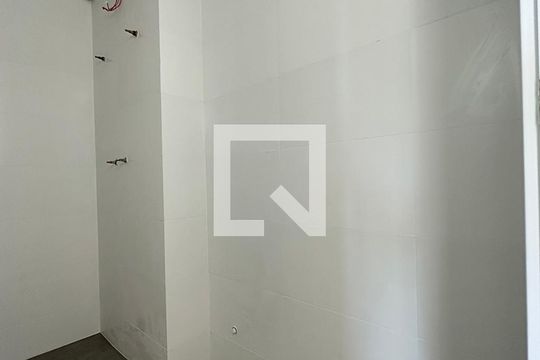 Banheiro de apartamento à venda com 2 quartos, 57m² em Scharlau, São Leopoldo