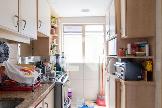 Cozinha de apartamento à venda com 2 quartos, 122m² em Santana, Porto Alegre