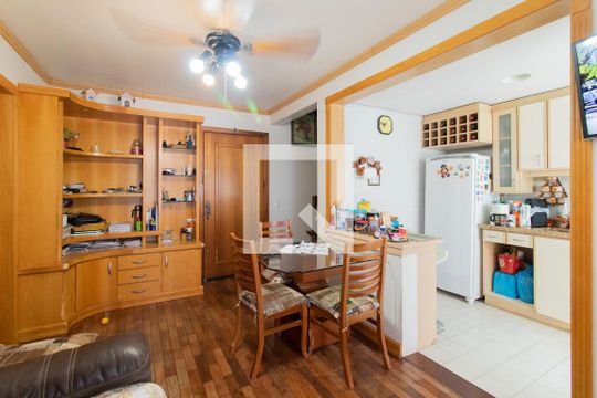 Sala de apartamento à venda com 2 quartos, 122m² em Santana, Porto Alegre
