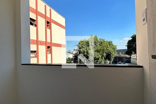 Sacada de apartamento à venda com 2 quartos, 57m² em Scharlau, São Leopoldo