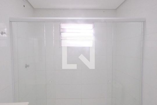Banheiro de casa para alugar com 2 quartos, 80m² em Vila Moinho Velho, São Paulo