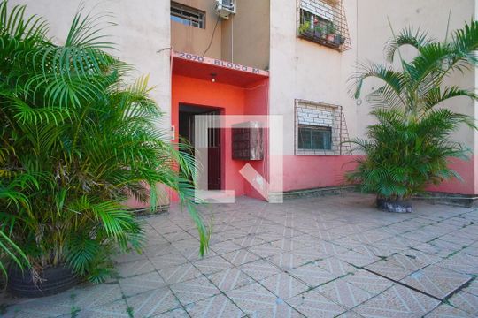 Apartamento à venda com 2 quartos, 51m² em Rubem Berta, Porto Alegre
