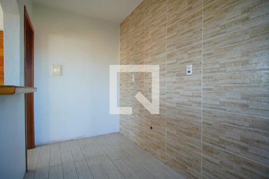 Cozinha  de apartamento à venda com 2 quartos, 51m² em Rubem Berta, Porto Alegre