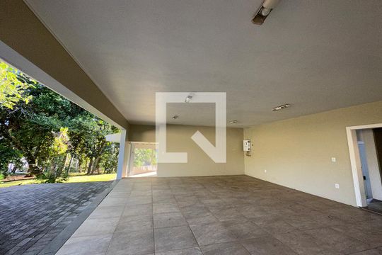 Garagem de casa à venda com 4 quartos, 300m² em Campestre, São Leopoldo