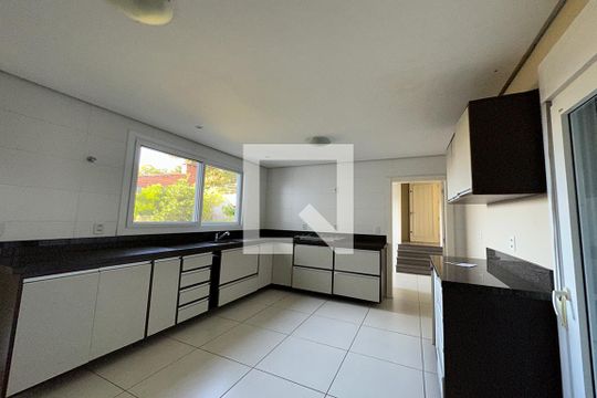 Cozinha de casa à venda com 4 quartos, 300m² em Campestre, São Leopoldo