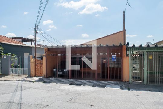 Fachada de casa à venda com 2 quartos, 78m² em Vila Nova Cachoeirinha, São Paulo