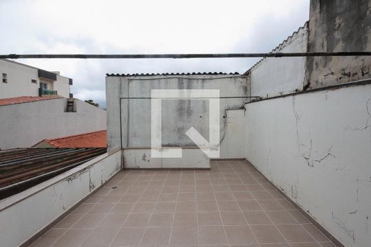 Varanda de casa à venda com 5 quartos, 400m² em Vila Lúcia, São Paulo