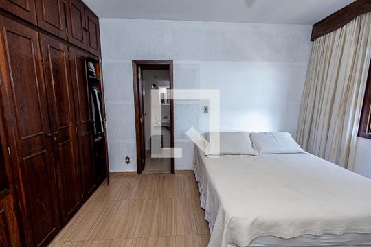 Quarto 4 / suíte de casa à venda com 4 quartos, 360m² em Santa Amelia, Belo Horizonte