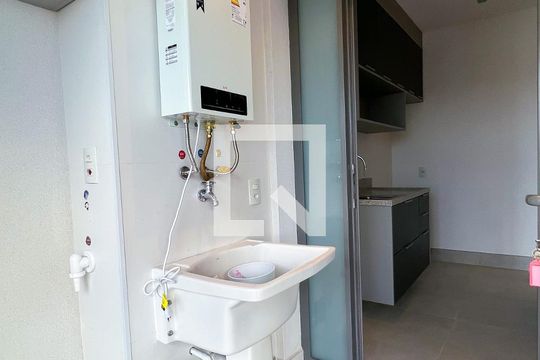 Área de Serviço de apartamento para alugar com 1 quarto, 67m² em Indianópolis, São Paulo