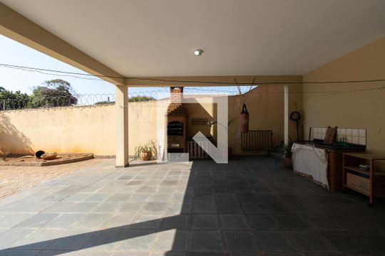 Garagem de casa à venda com 5 quartos, 276m² em Jardim Guapira, São Paulo
