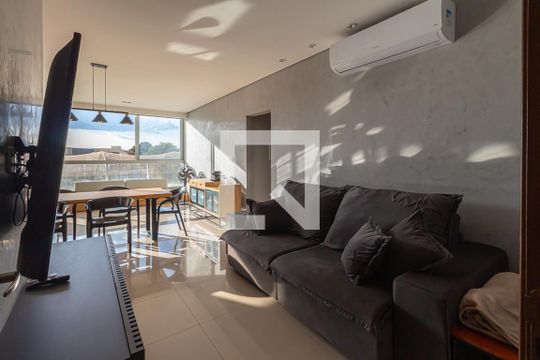 Apartamento à venda com 3 quartos, 107m² em Jardim Atlantico, Goiânia