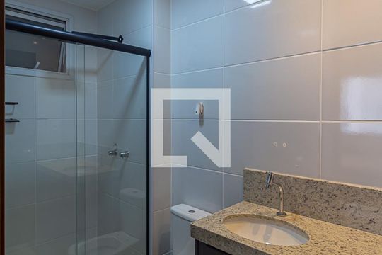 Banheiro da Suíte 1 de apartamento à venda com 3 quartos, 107m² em Jardim Atlantico, Goiânia