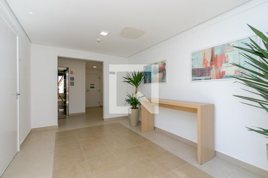 Hall de Entrada de apartamento à venda com 1 quarto, 27m² em Jardim Mirante, São Paulo