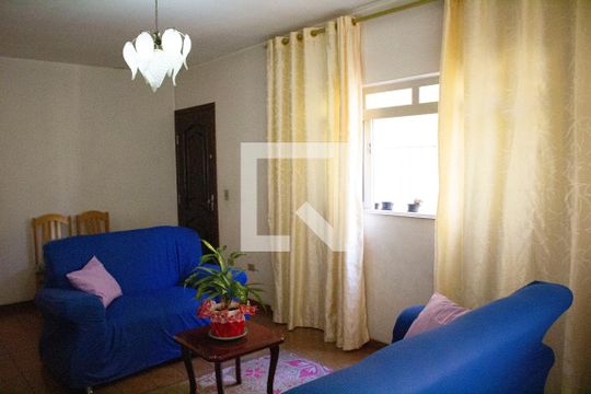 Sala de casa à venda com 3 quartos, 237m² em Jardim Peri, São Paulo