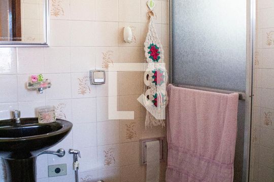 Banheiro da Suíte de casa à venda com 3 quartos, 237m² em Jardim Peri, São Paulo