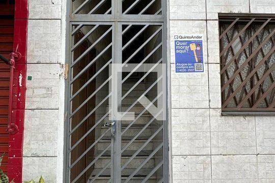 Entrada de casa para alugar com 4 quartos, 120m² em Brás, São Paulo