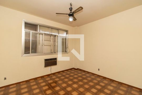 Quarto 2 de apartamento à venda com 4 quartos, 244m² em Ramos, Rio de Janeiro