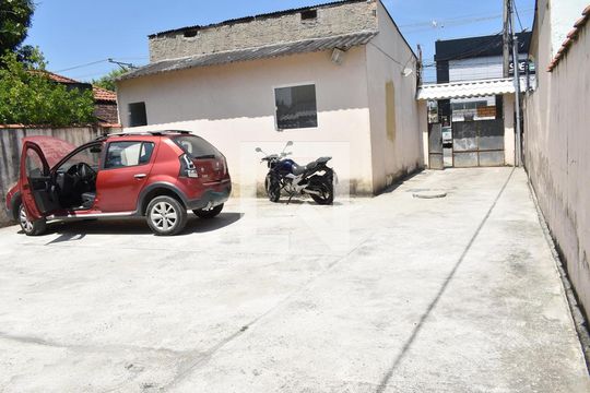 Garagem de casa para alugar com 3 quartos, 80m² em Campo Grande, Rio de Janeiro