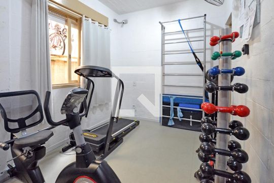 Academia de apartamento à venda com 1 quarto, 45m² em Santana, Porto Alegre