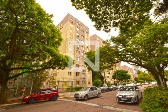Fachada de apartamento à venda com 1 quarto, 45m² em Santana, Porto Alegre
