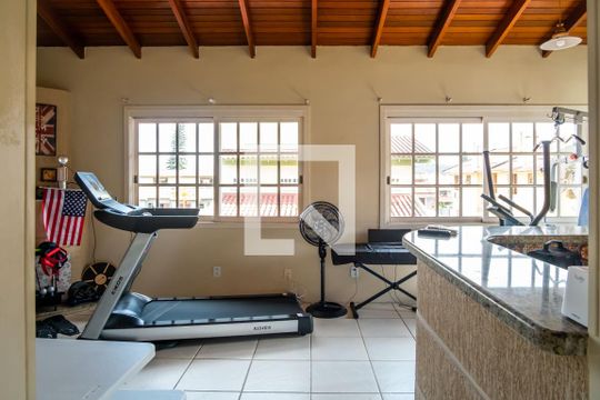 Sótão de casa de condomínio à venda com 6 quartos, 290m² em Ipanema, Porto Alegre