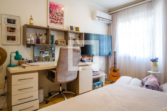 Quarto 1 de casa de condomínio à venda com 6 quartos, 290m² em Ipanema, Porto Alegre