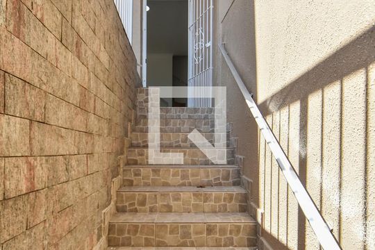Entrada de casa à venda com 4 quartos, 159m² em Jardim Aeroporto, São Paulo