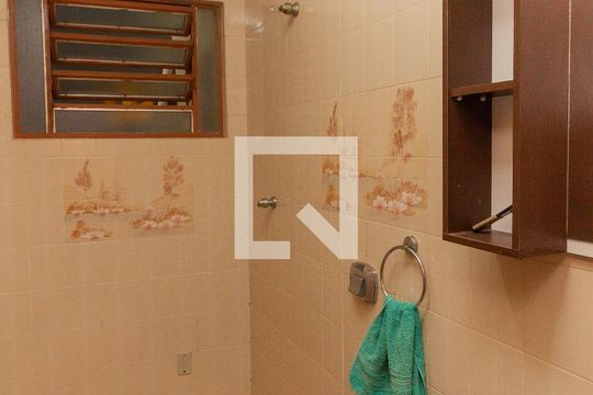 Banheiro 1 de casa à venda com 4 quartos, 200m² em Mauá, Novo Hamburgo
