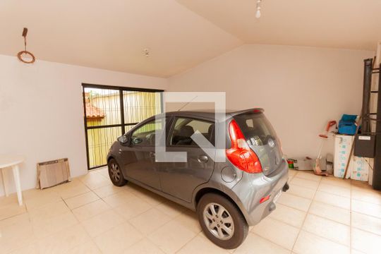 Garagem de casa à venda com 4 quartos, 200m² em Mauá, Novo Hamburgo
