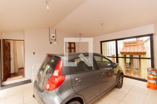 Garagem de casa à venda com 4 quartos, 200m² em Mauá, Novo Hamburgo