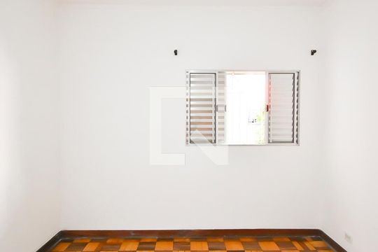 Quarto 1 de casa para alugar com 2 quartos, 68m² em Vila Gustavo, São Paulo
