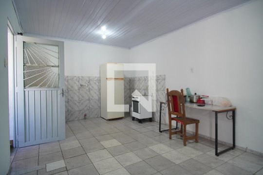 Sala/Cozinha de casa à venda com 4 quartos, 110m² em Rubem Berta, Porto Alegre