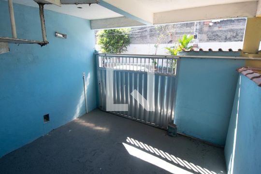 Terraço de casa para alugar com 4 quartos, 230m² em Parque Lafaiete, Duque de Caxias