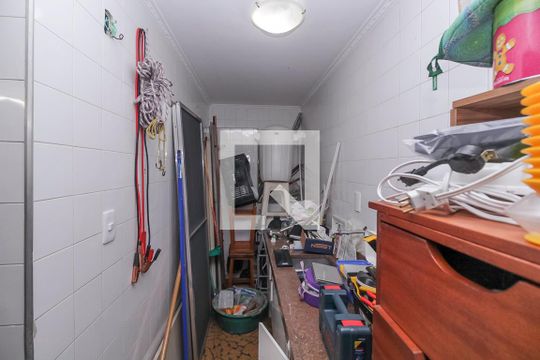 Depósito de casa para alugar com 3 quartos, 249m² em Vila Lucia, São Paulo