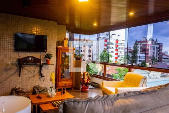 Sala externa de apartamento à venda com 3 quartos, 396m² em Jardim Lindóia, Porto Alegre